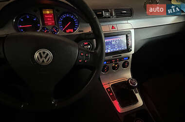 Седан Volkswagen Passat 2008 в Старом Самборе