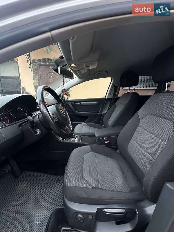 Универсал Volkswagen Passat 2012 в Долине