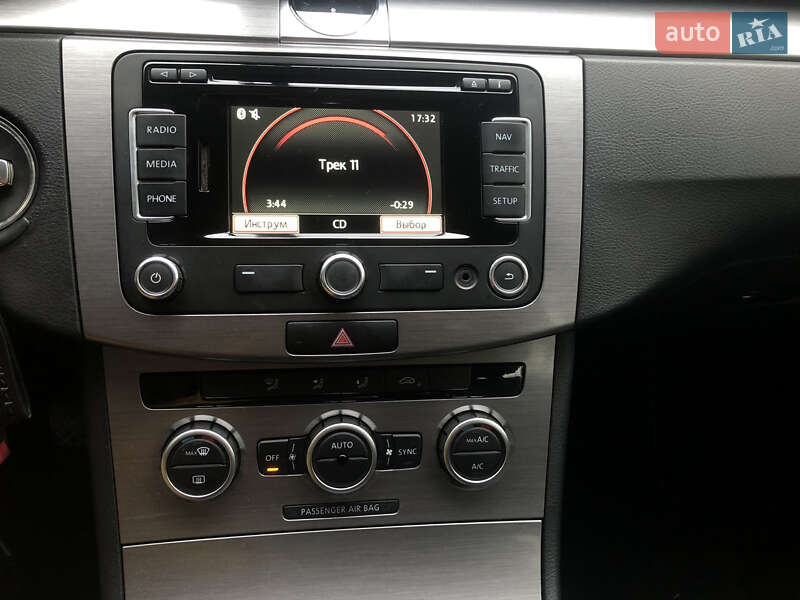 Универсал Volkswagen Passat 2013 в Киеве