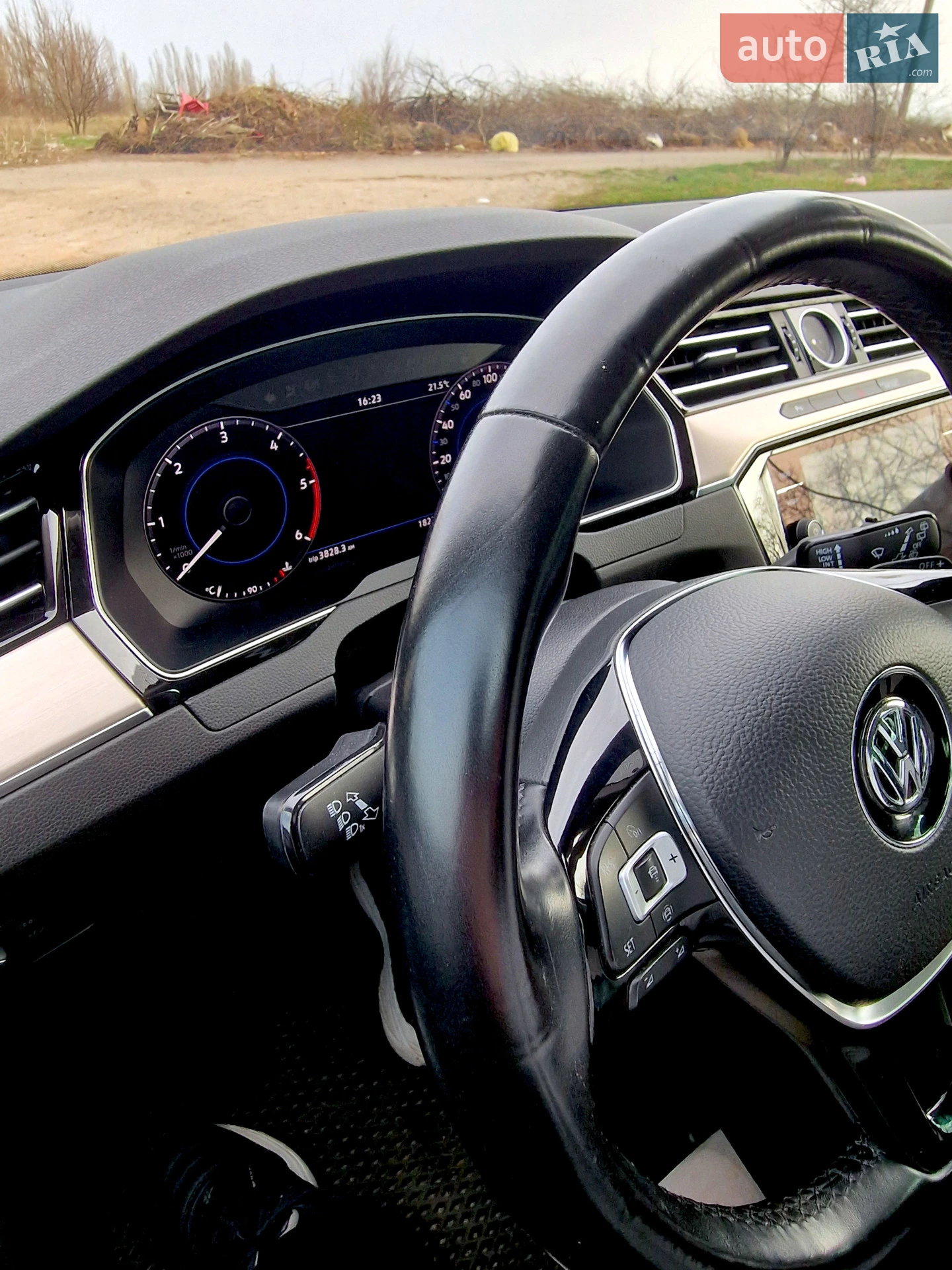 2019 Volkswagen Passat - мініатюра 17