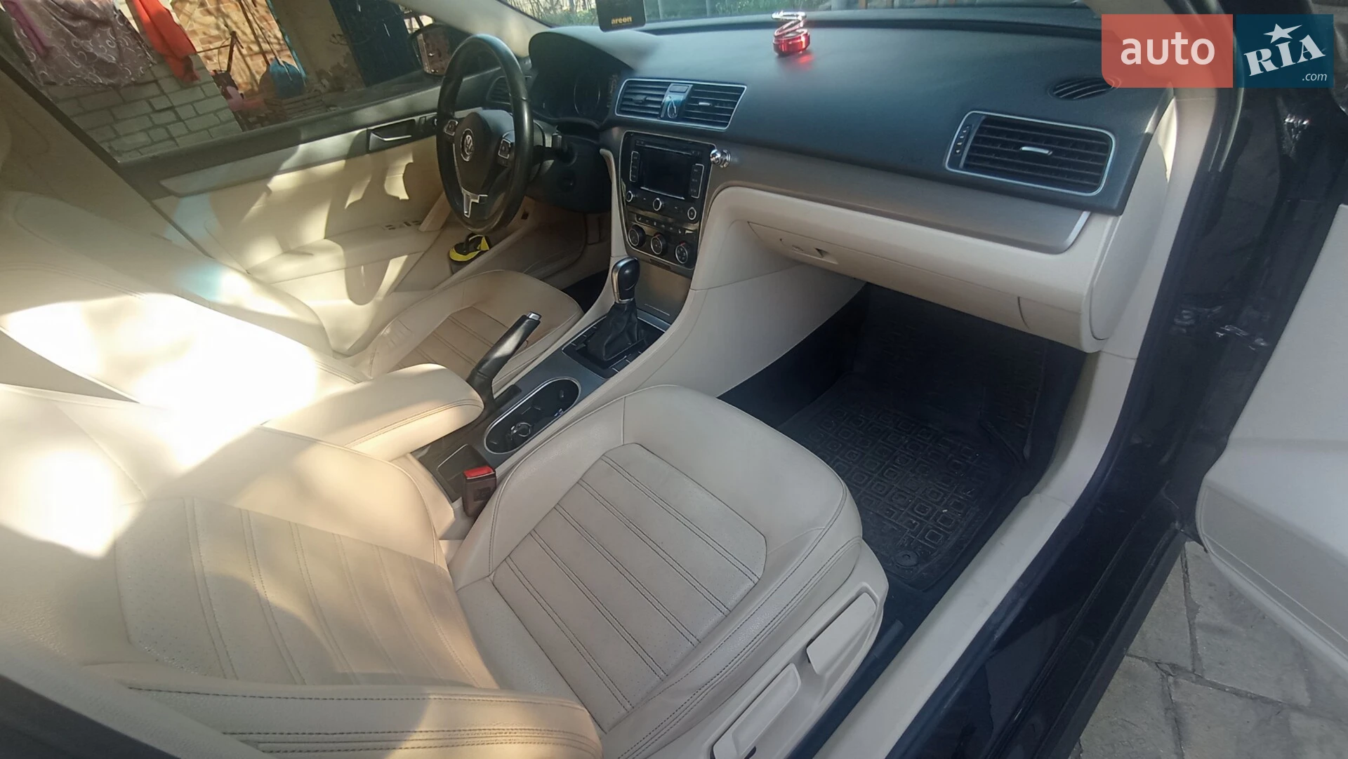 2015 Volkswagen Passat - мініатюра 16