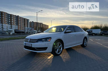 Седан Volkswagen Passat 2013 в Виннице