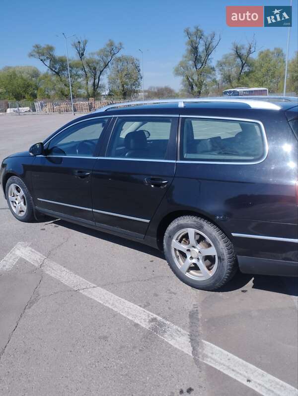 Универсал Volkswagen Passat 2005 в Черновцах