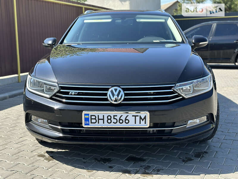 Универсал Volkswagen Passat 2017 в Одессе