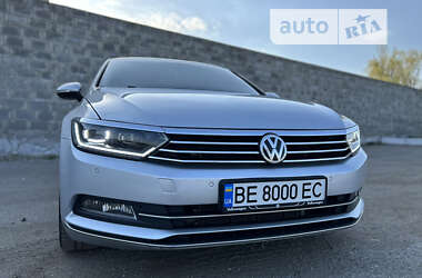 Седан Volkswagen Passat 2015 в Николаеве