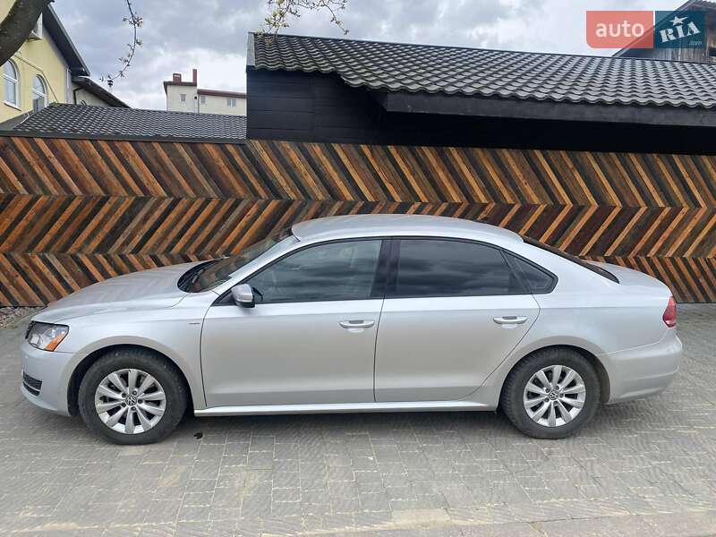 Седан Volkswagen Passat 2015 в Болехове