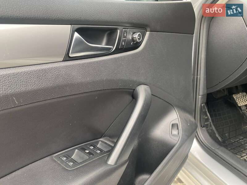 Седан Volkswagen Passat 2015 в Болехове