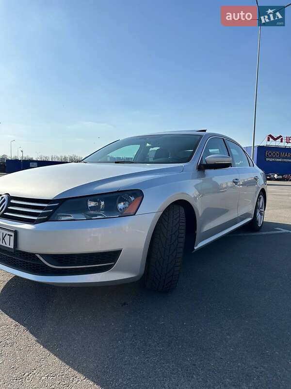 Седан Volkswagen Passat 2014 в Кропивницькому