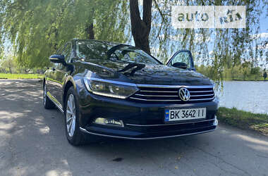 Универсал Volkswagen Passat 2019 в Ровно