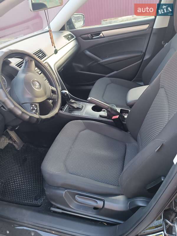 Седан Volkswagen Passat 2013 в Виннице