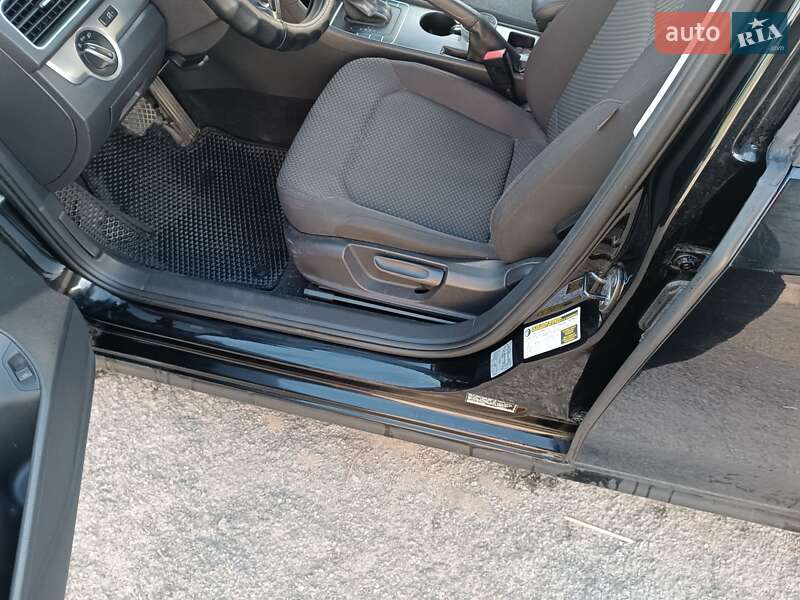 Седан Volkswagen Passat 2013 в Виннице