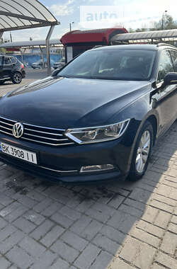 Универсал Volkswagen Passat 2017 в Ровно