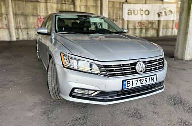 Седан Volkswagen Passat 2016 в Лубнах