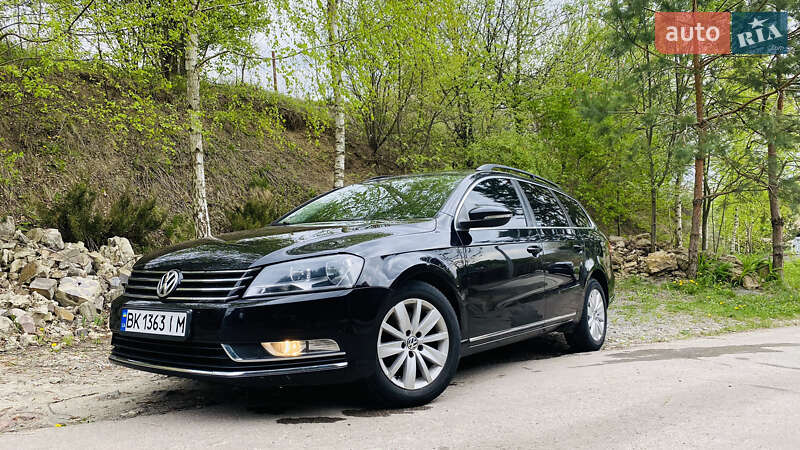 Универсал Volkswagen Passat 2013 в Ровно