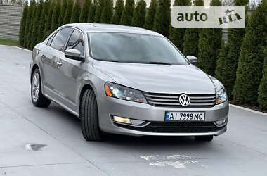 Седан Volkswagen Passat 2013 в Києві