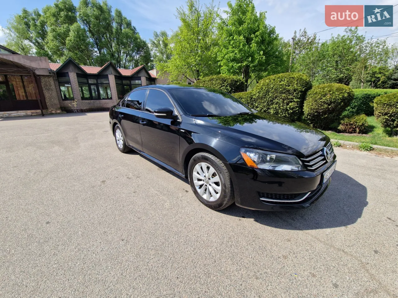 Авто в гарному стані, став  другим господарем в Україні через місяць як авто заїхало з Америки. В Україні ДТП не було, з Америки пошкодження мінімальні!!! В одних руках 5років, третє авто в сім'ї. 