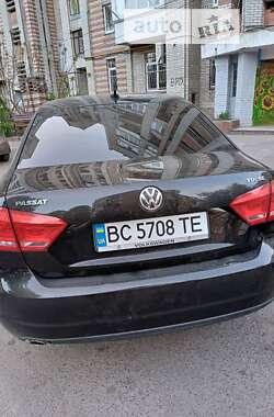 Седан Volkswagen Passat 2014 в Червонограде