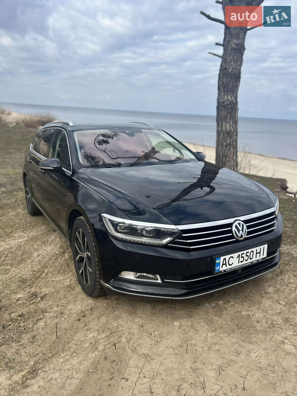 Универсал Volkswagen Passat 2015 в Нововолынске