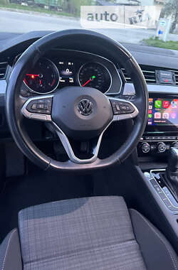 Універсал Volkswagen Passat 2020 в Львові