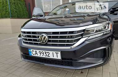Седан Volkswagen Passat 2019 в Умани