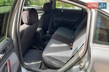 Седан Volkswagen Passat 2005 в Запорожье