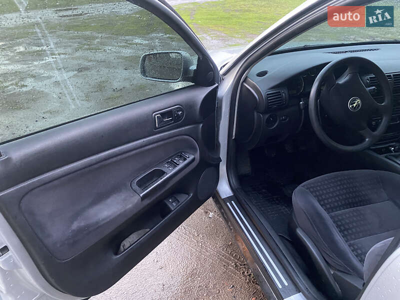 Універсал Volkswagen Passat 2002 в Білій Церкві