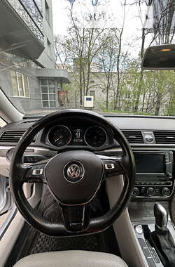 Седан Volkswagen Passat 2017 в Одесі