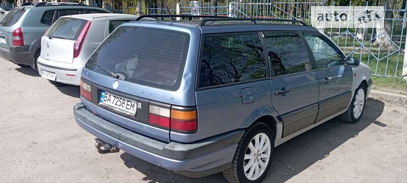 Универсал Volkswagen Passat 1992 в Кропивницком