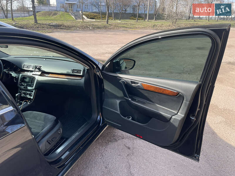 Универсал Volkswagen Passat 2012 в Чернигове