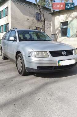 Универсал Volkswagen Passat 2000 в Киеве