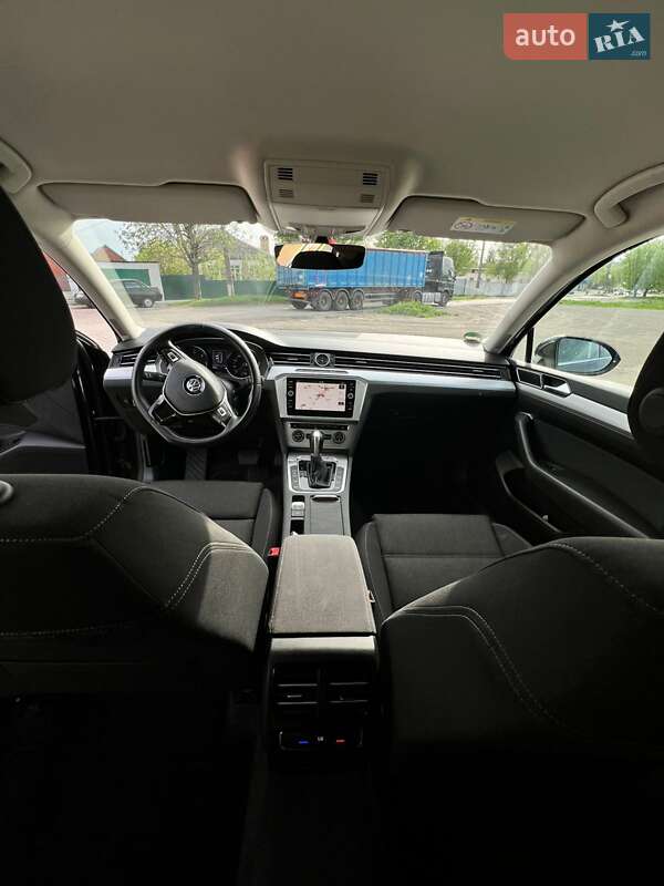 Универсал Volkswagen Passat 2018 в Днепре