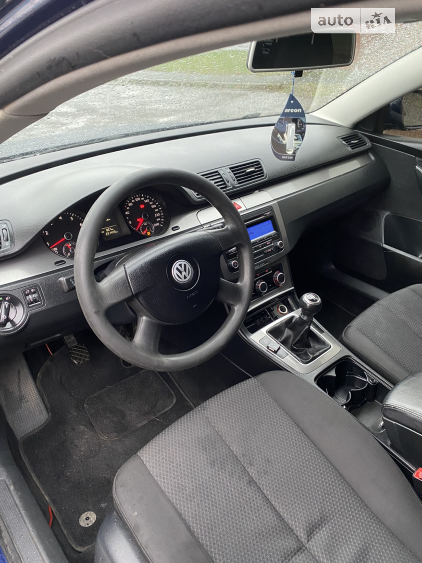 2010 Volkswagen Passat - мініатюра 9