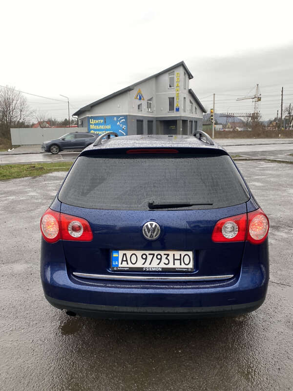 Універсал Volkswagen Passat 2010 в Ужгороді