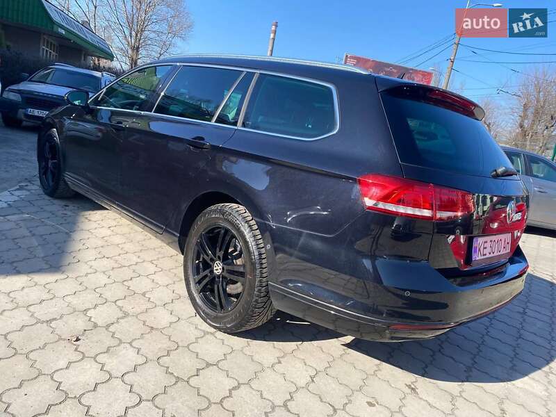 Універсал Volkswagen Passat 2015 в Дніпрі