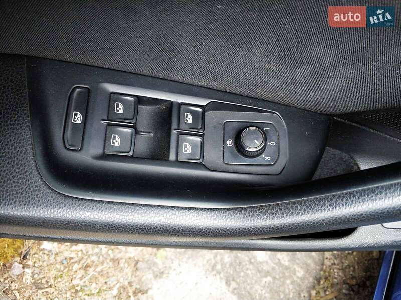 Универсал Volkswagen Passat 2015 в Ровно