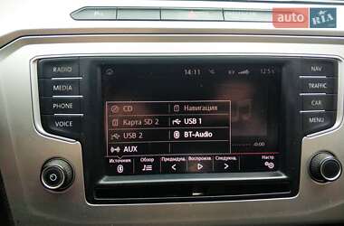 Универсал Volkswagen Passat 2015 в Ровно