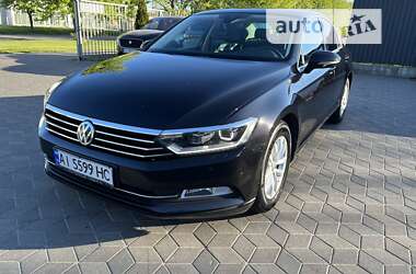 Седан Volkswagen Passat 2015 в Броварах