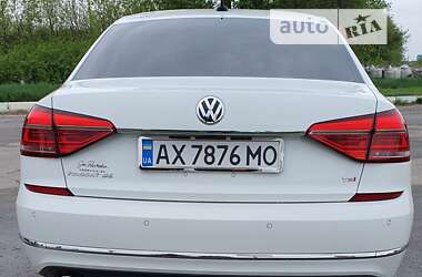 Седан Volkswagen Passat 2016 в Краснограде