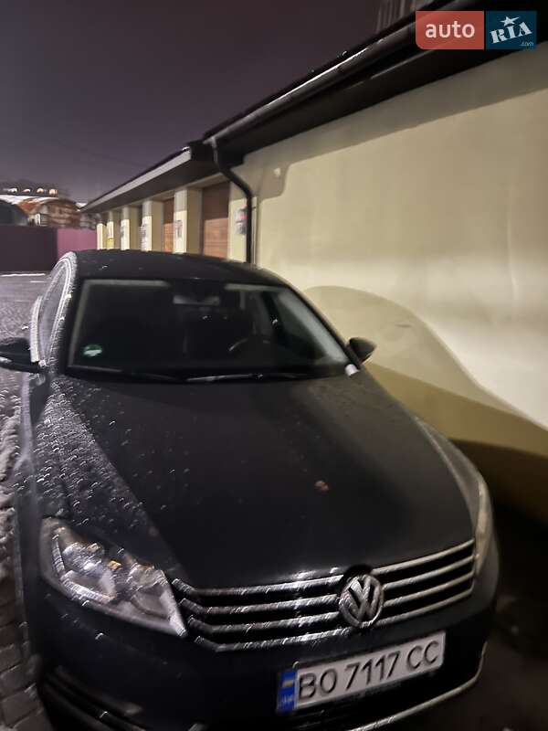 Седан Volkswagen Passat 2011 в Тернополе