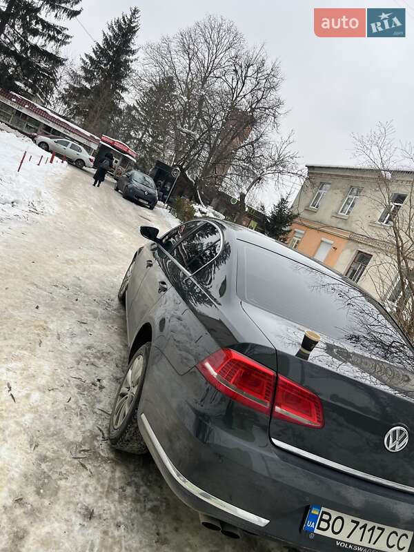 Седан Volkswagen Passat 2011 в Тернополе