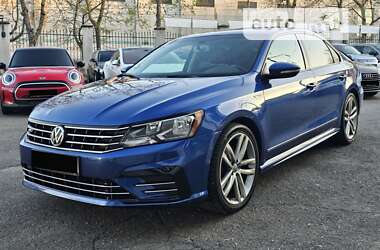 Седан Volkswagen Passat 2017 в Одессе