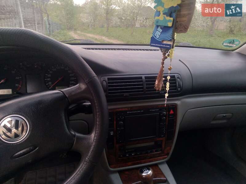 Седан Volkswagen Passat 2000 в Богородчанах