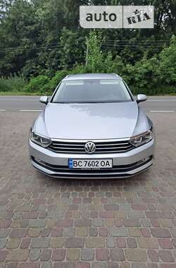 Універсал Volkswagen Passat 2018 в Львові