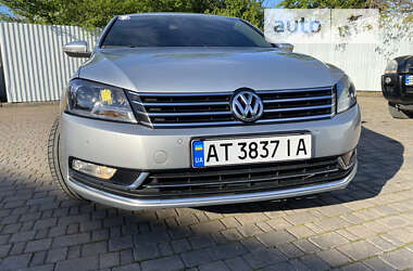 Седан Volkswagen Passat 2011 в Ивано-Франковске