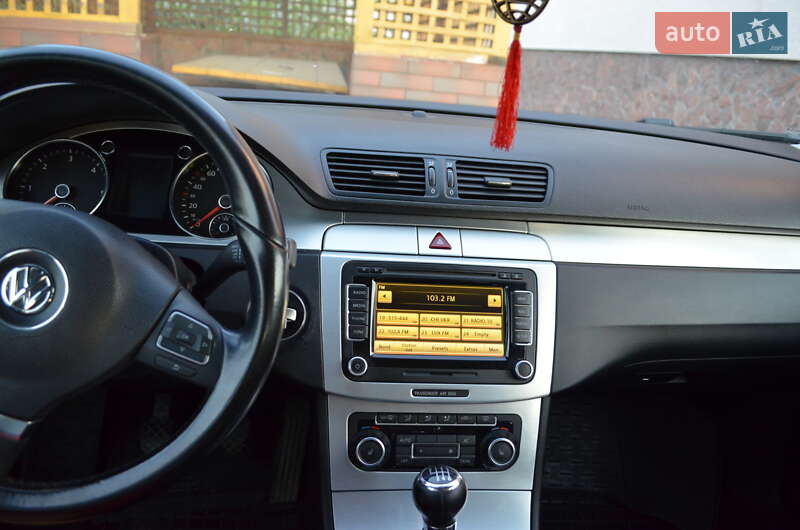 Универсал Volkswagen Passat 2010 в Борщеве