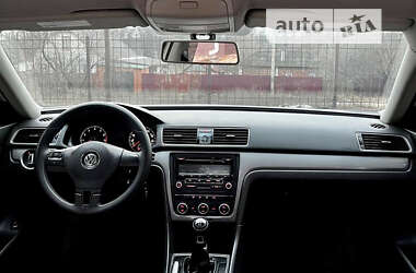 Седан Volkswagen Passat 2011 в Ахтырке