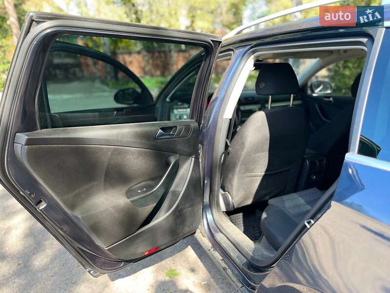 Универсал Volkswagen Passat 2008 в Харькове