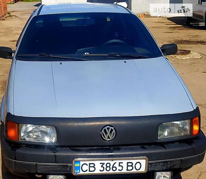 Седан Volkswagen Passat 1992 в Чернигове