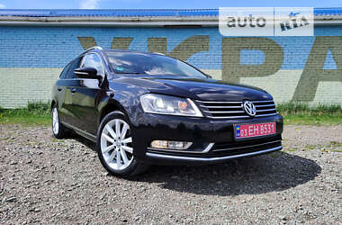 Универсал Volkswagen Passat 2013 в Дрогобыче