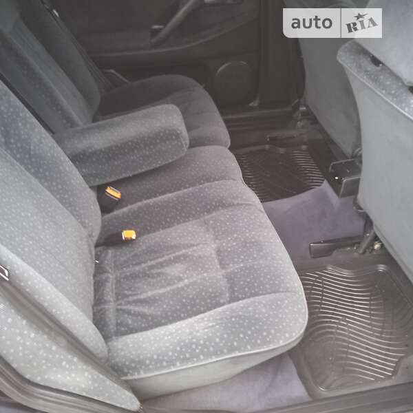 Універсал Volkswagen Passat 1994 в Виноградові